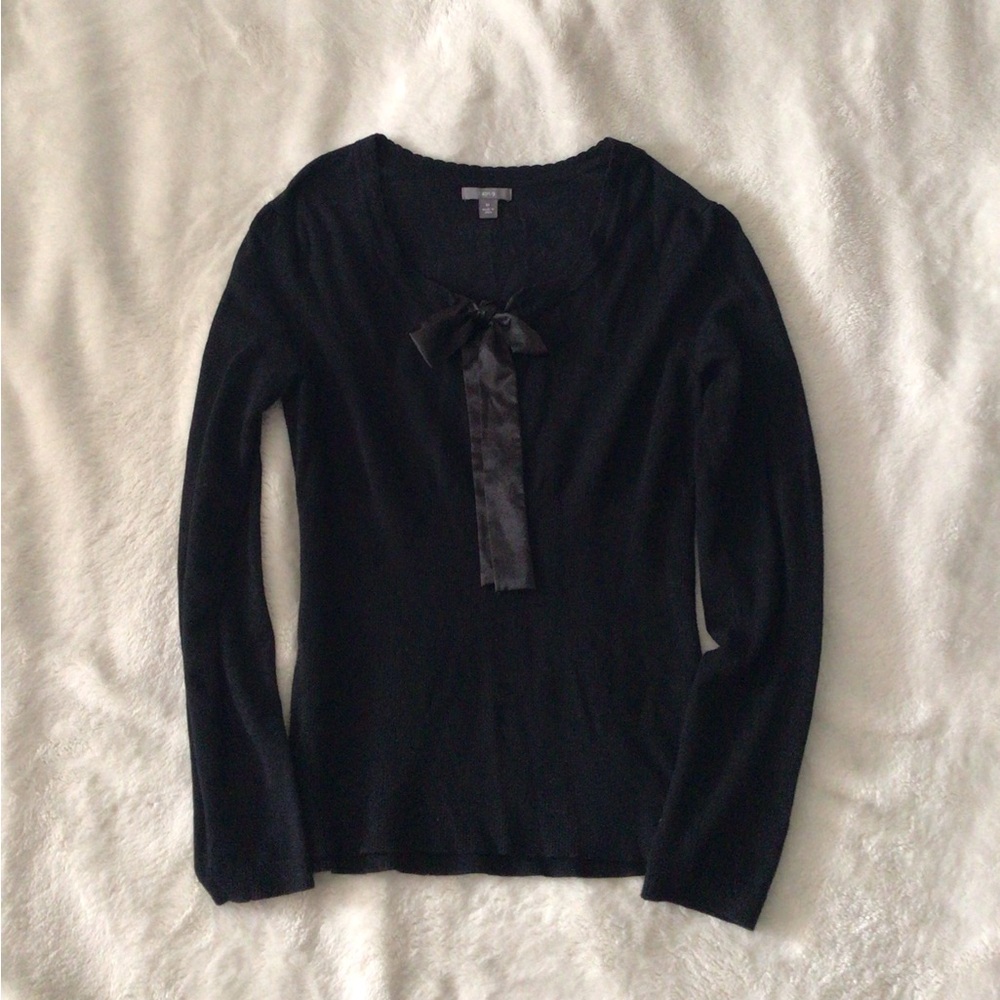 Apt. 9 Black Bow Top